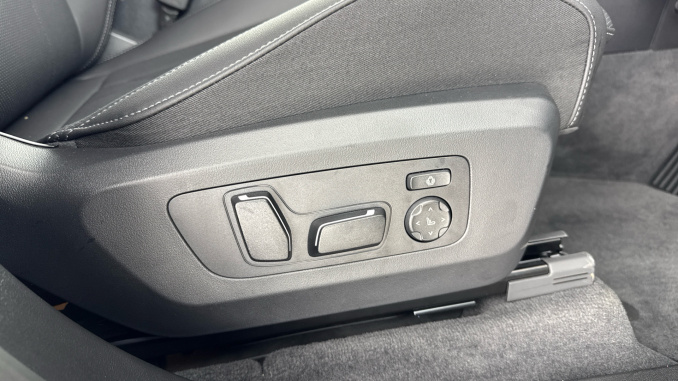 BMW X3 20 xDrive M Sport 5dr Step Auto [Tech/Pro Pk] Petrol Estate - Image 19